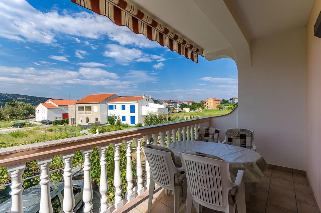 Apartment Branko Lopar Exterior foto