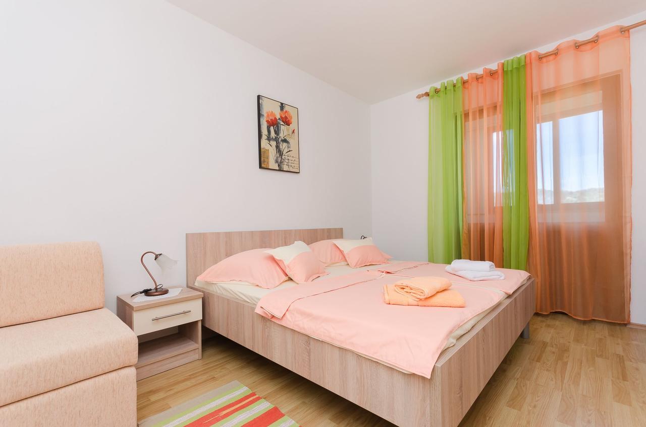 Apartment Branko Lopar Exterior foto
