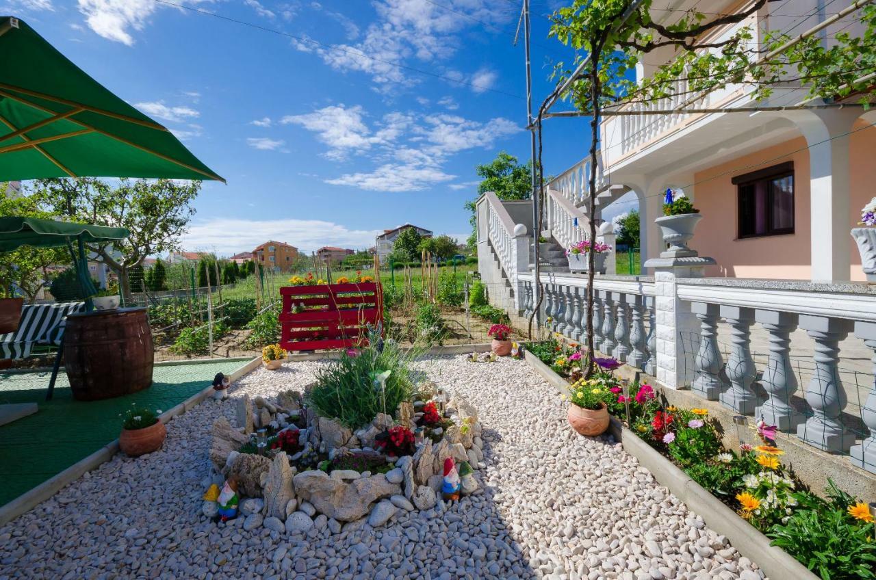 Apartment Branko Lopar Exterior foto